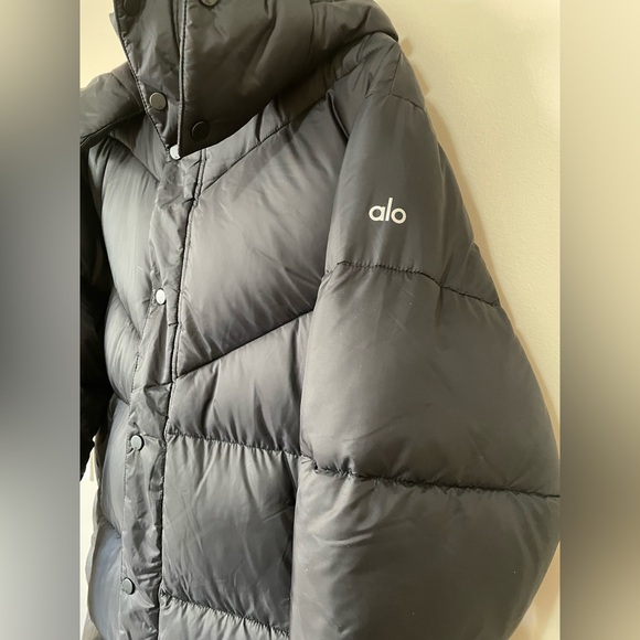 NEW ALO Gold Rush Puffer Trench Long Coat Jacket | US M Unisex - Picture 7 of 13